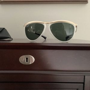 Ray ban Olympian white vintage sunglasses with case